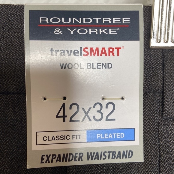 Roundtree & Yorke Dark Brown Wool Blend Classic Fit Pleated Slacks 42x32 NWT - Picture 4 of 12